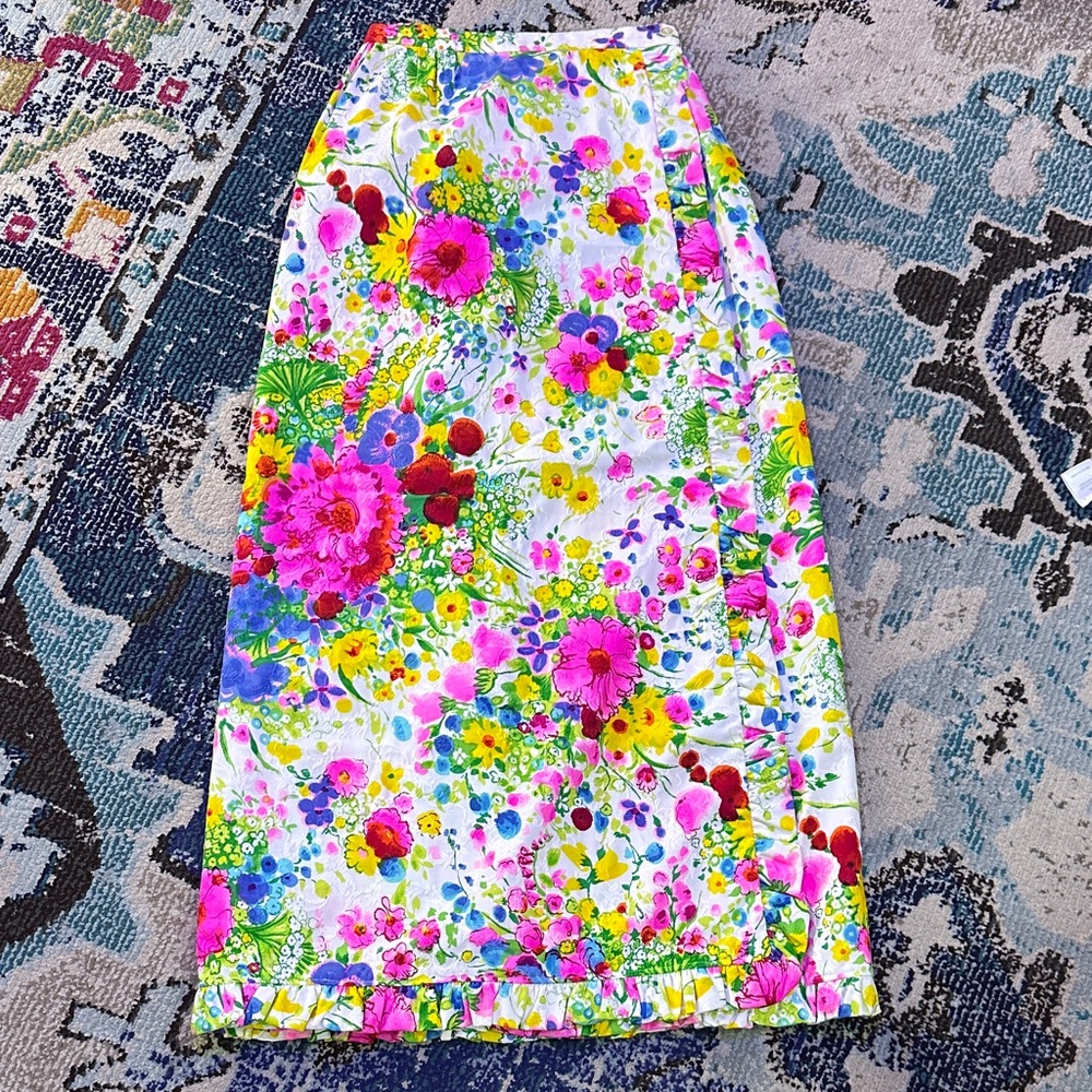 Vintage Leslie Fay Personal Floral Wrap Skirt with brightly colored blooms XS